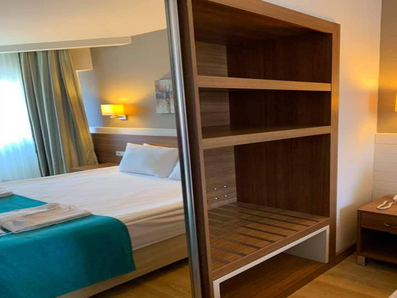 Анталія, готель Grand Park Lara 4*
