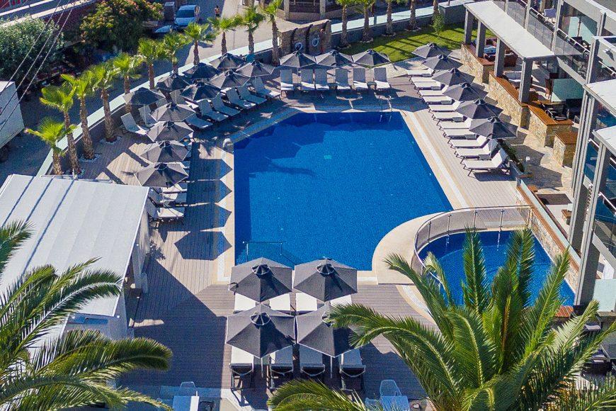 Dionysos Hotel & Studios 3* 