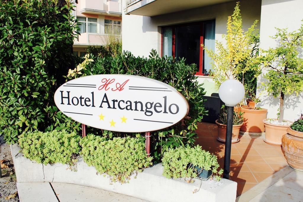 ARCANGELO 3* 