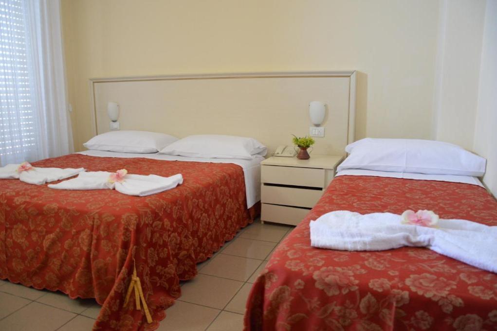 CAROLIN HOTEL 3*