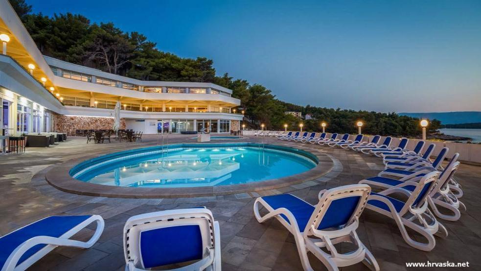 Хорватія, Остів Хвар